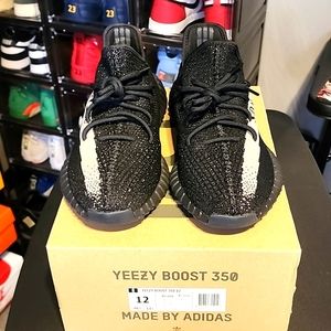 Yeezy boost 350 V2 Core Black sz 12